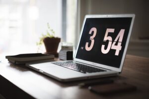 L’Impact des Nouvelles Technologies sur l’Éducation en École de Commerce